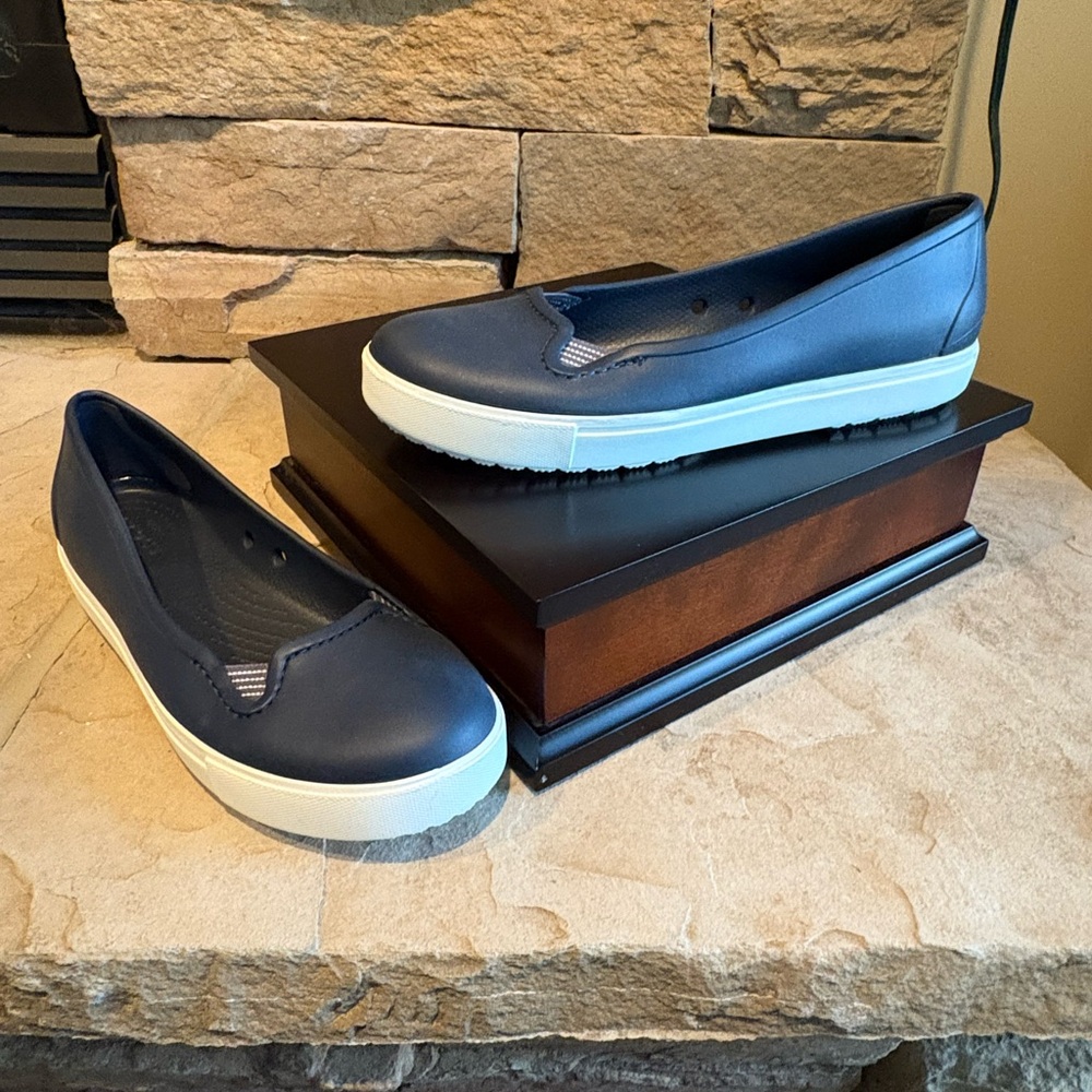 CROCS Women's Dark Blue Flats with White Soles